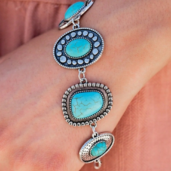 Boho Gypsy Sisters Jewelry - Boho Gypsy Sisters Turquoise and Silver Bracelet
